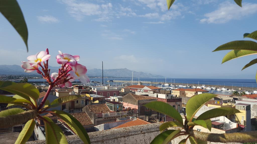 Apartamento Casa Delle Pomelie - Taormina & Etna Panoramic Views Riposto Habitación foto